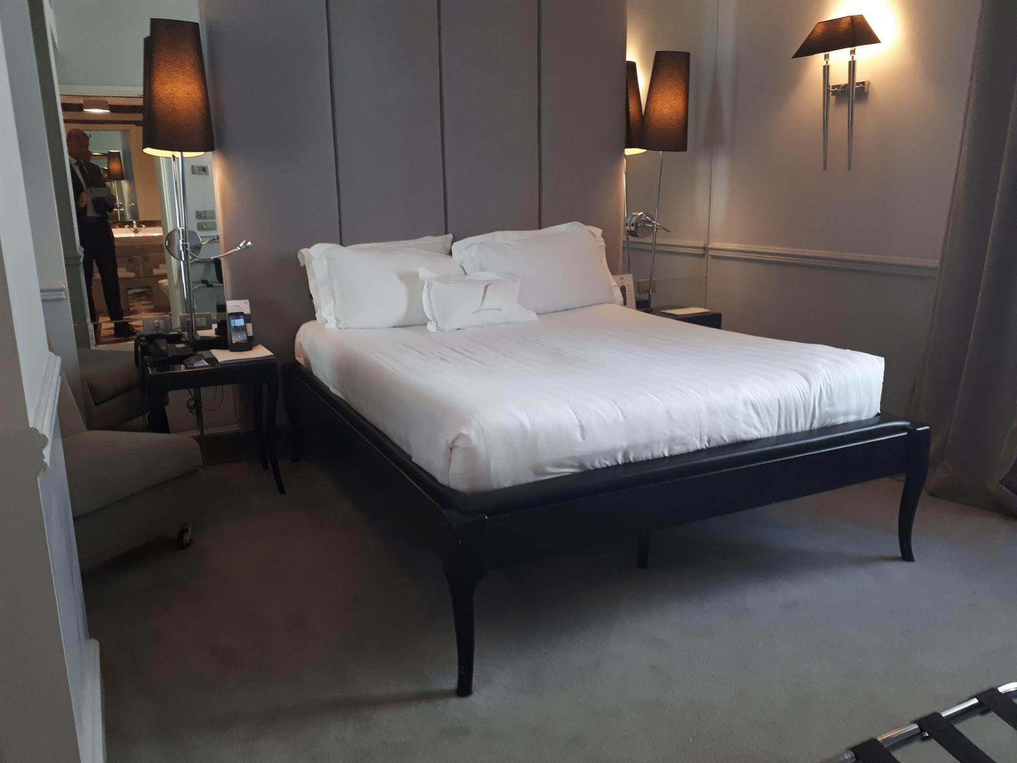 Leon's Place In Hotel Roma