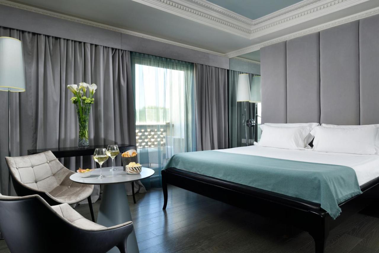 Leon's Place Hotel 4*